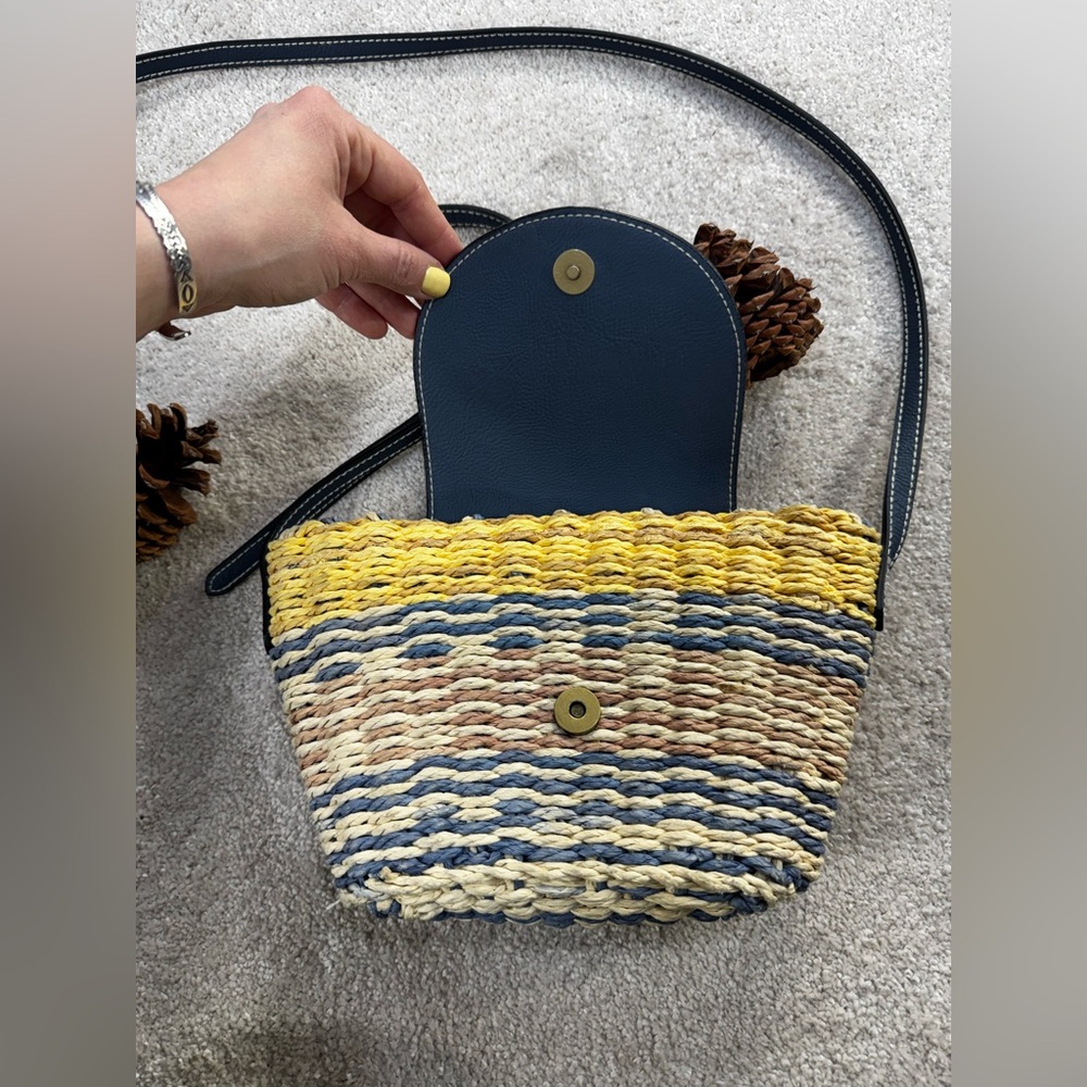 Universal Thread Boho Crossbody Bag - Picture 2 of 5